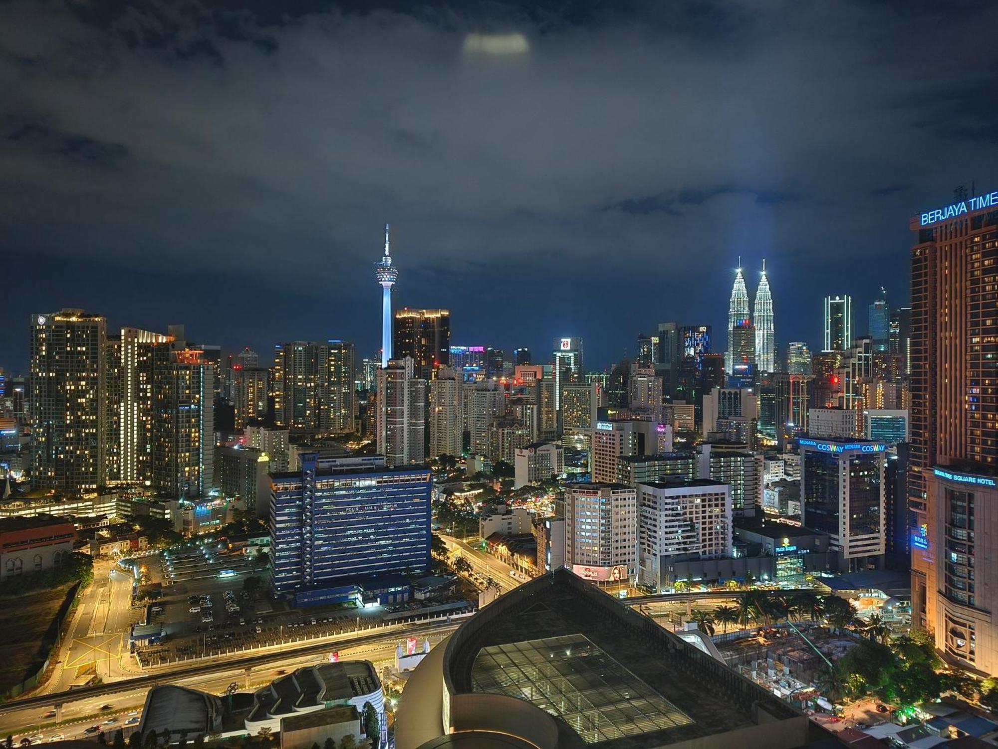 Lucentia Suites Klcc By City View Kuala Lumpur Exterior foto